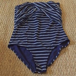 Jcrew one piece bathing suit size 6